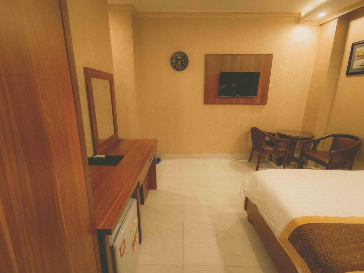 Huong Mai Ga Sai Gon Hotel โฮจิมินห์ซิตี้ ภายนอก รูปภาพ